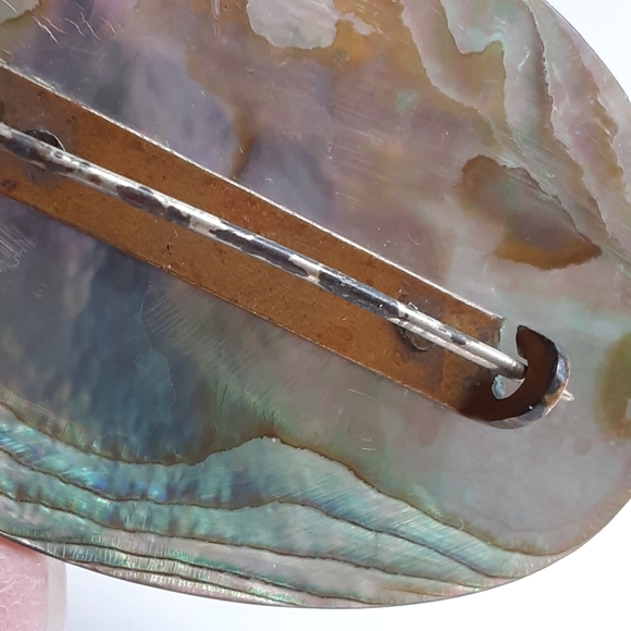 Vintage Mother-of-Pearl Oval Brooch 2" - Picture 4 of 4